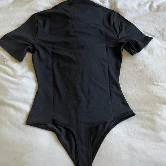 NWT Mock Neck Scuba Bodysuit in Black - Large - Picture 5 of 6